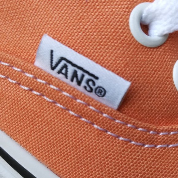 Vans Women's "Off the Wall" Classic Low Top Canvas Sneaker - Picture 4 of 13